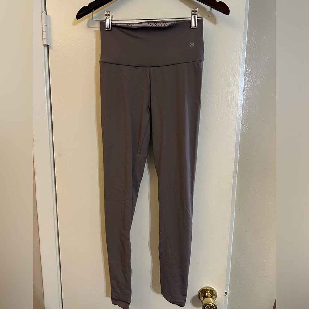 Maajis women’s leggings sz. S